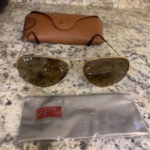 Women’s polarized RayBan Aviators